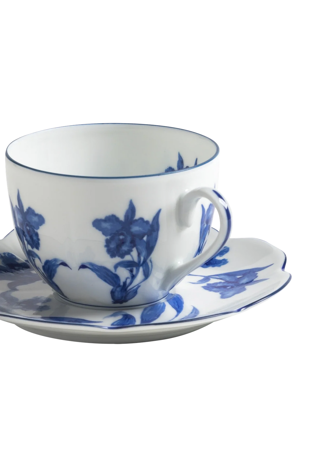 Tea Cup and Saucer Casa das Orquideas