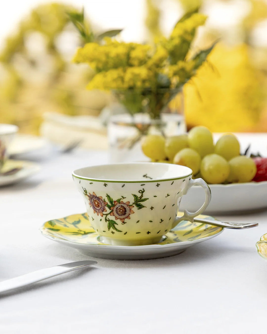 Tea Cup and Saucer Flor de Maracuja
