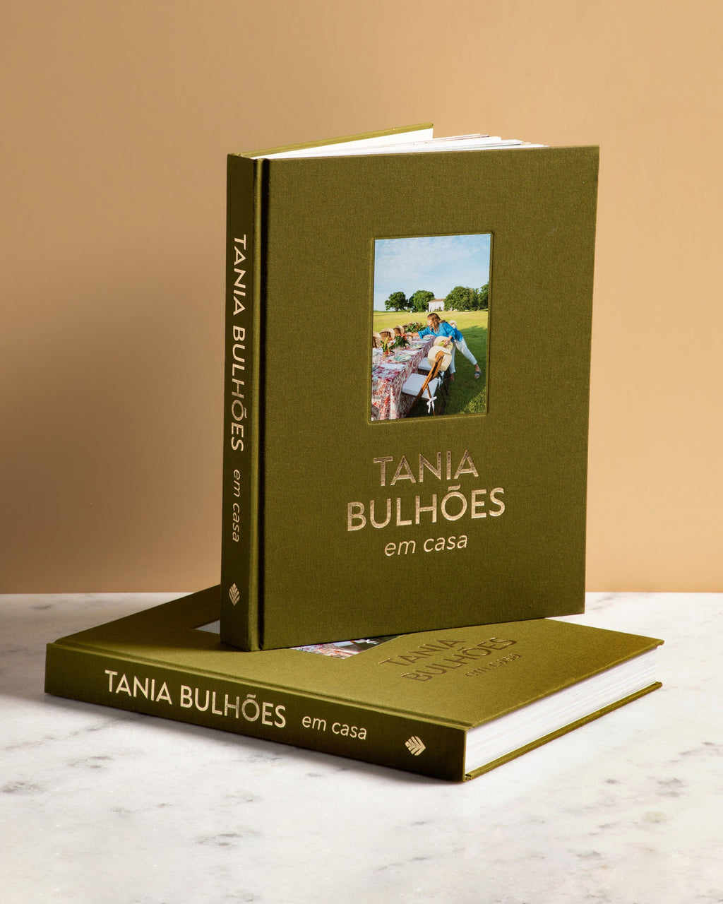 Book Tania Bulhoes