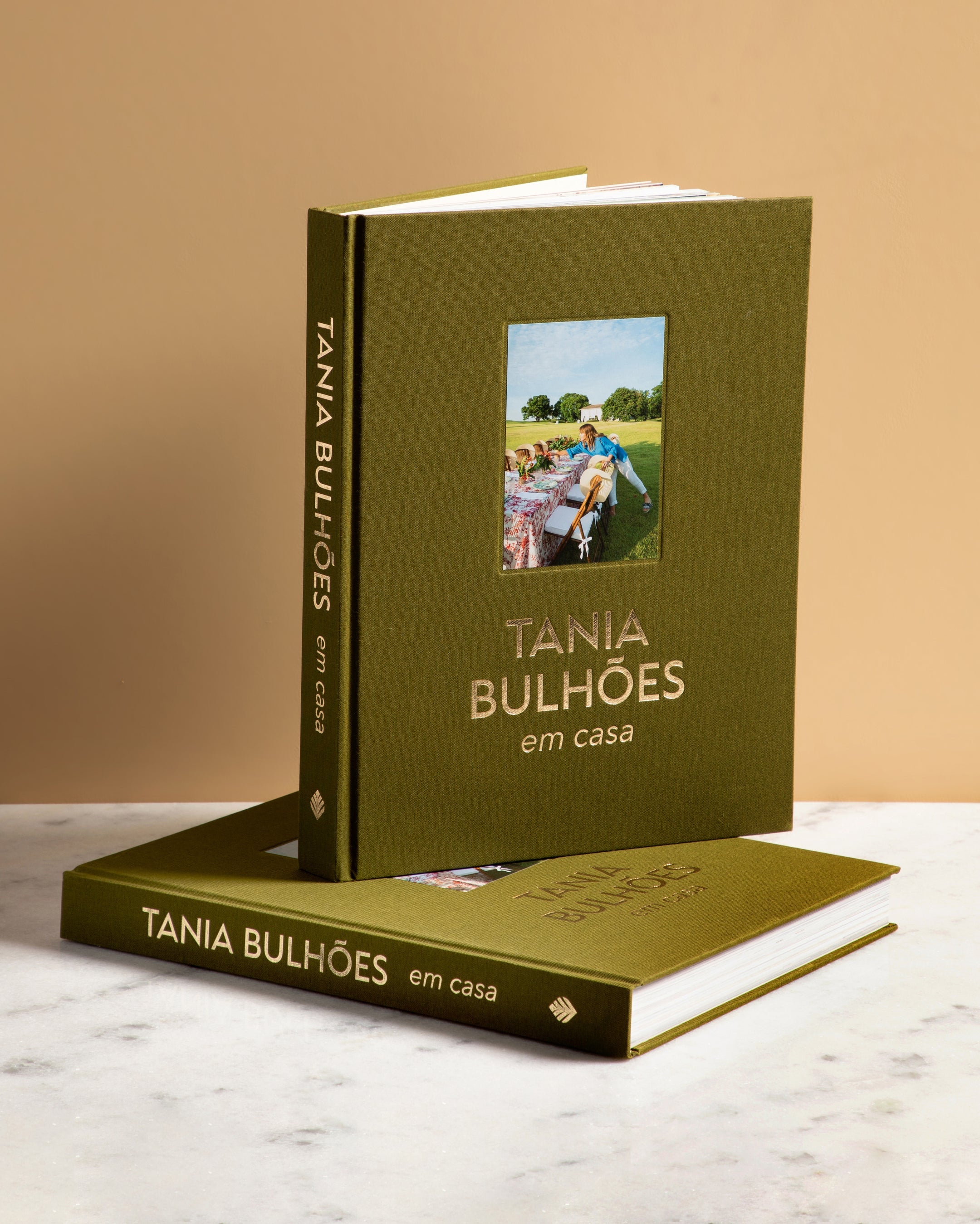 Book Tania Bulhoes